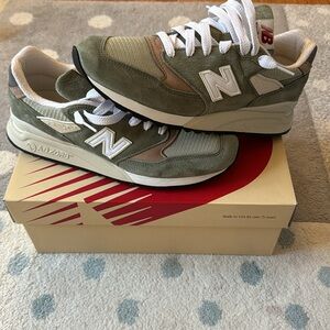 New Balance 998 MiUSA Teddy Saints size 9.5